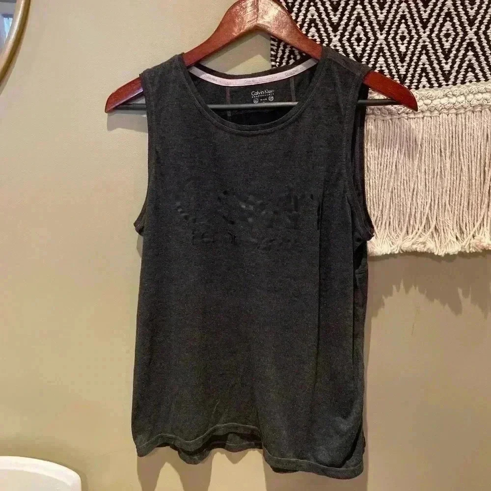 CALVIN KLEIN PERFORMANCE DARK GRAY TANK TOP SIZE M